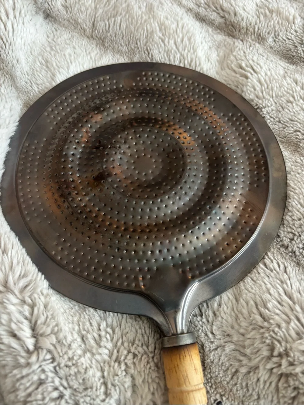 Vintage Metal Diffuser Splatter Screen with Wooden Handle